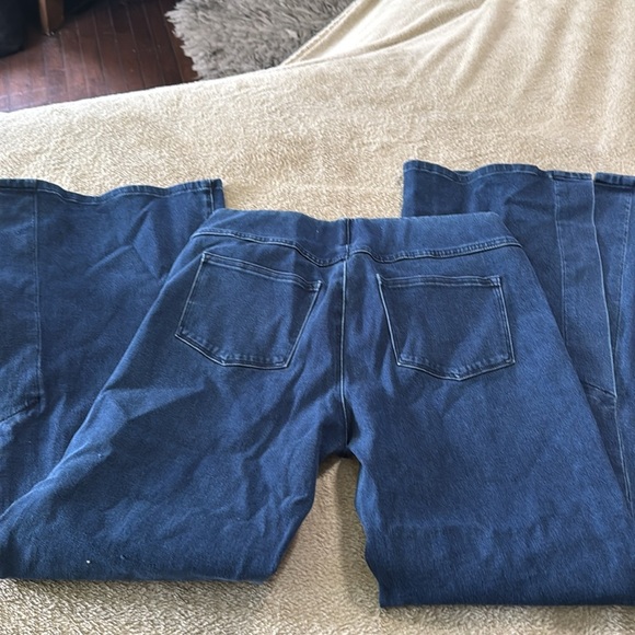 Soft Surroundings Flare Split V Tummy Control Dark Blue Straight Leg Jeans - Picture 7 of 9